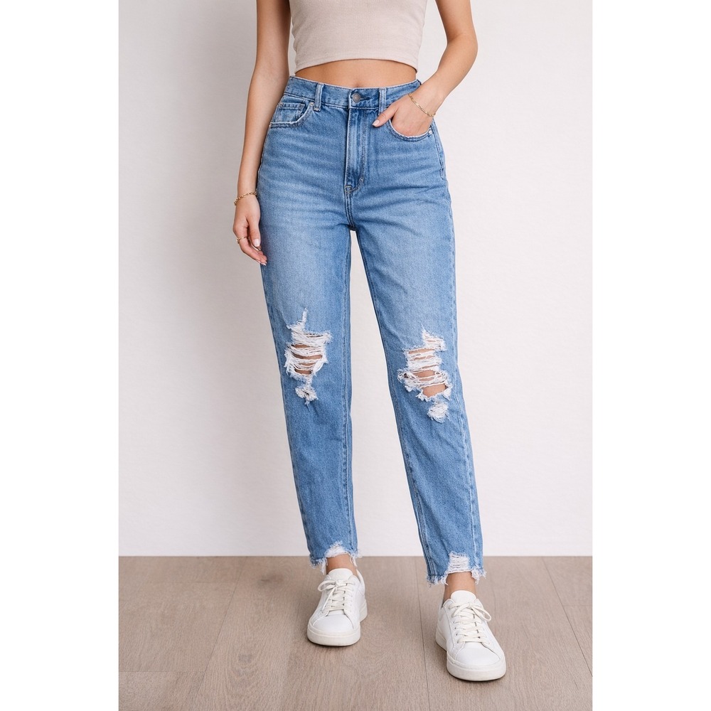 American Eagle Hi-Rise Distressed Mom Jeans Women's size 2 Regular